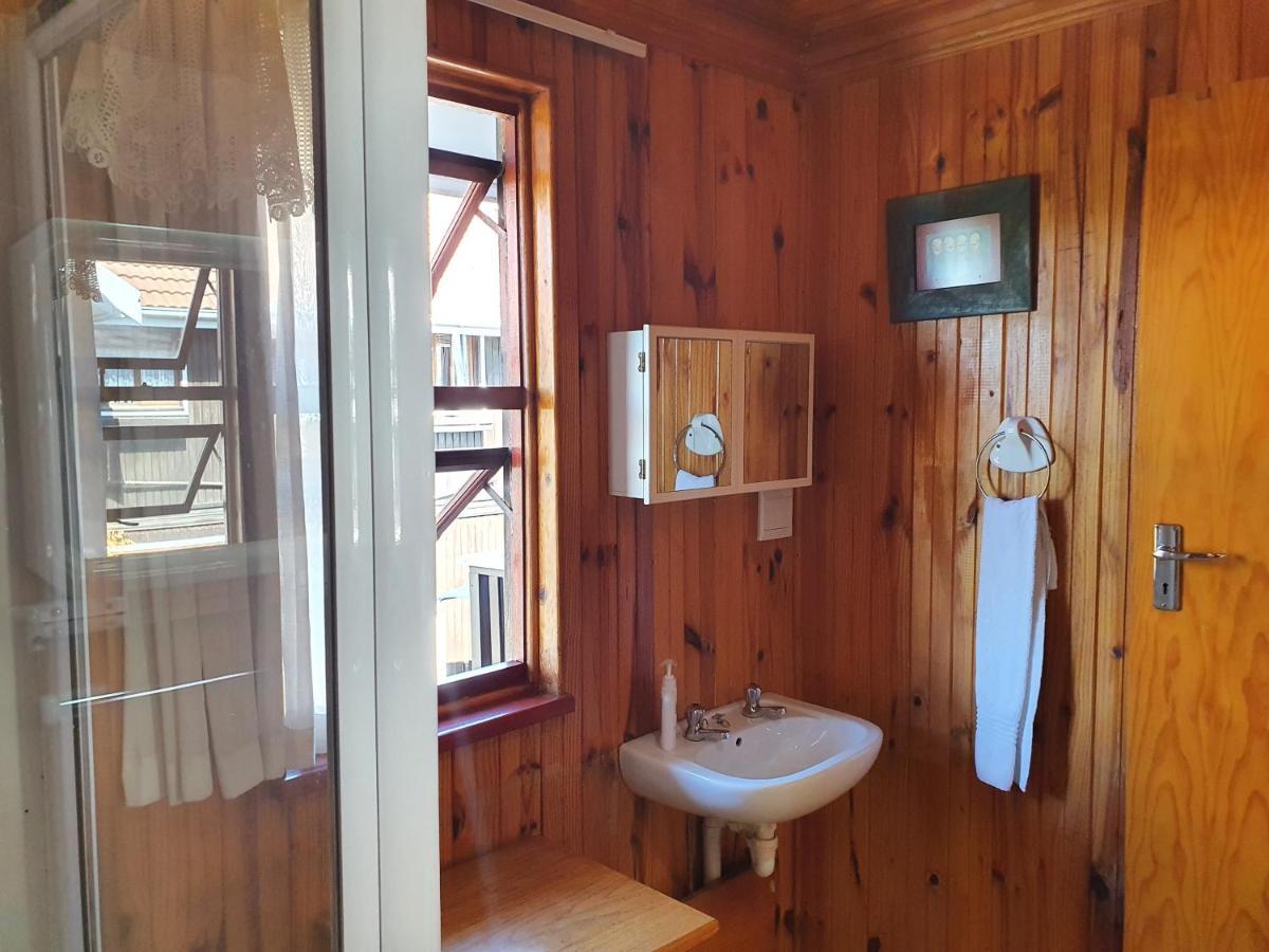 Lakeside Accommodation Knysna Eksteriør billede